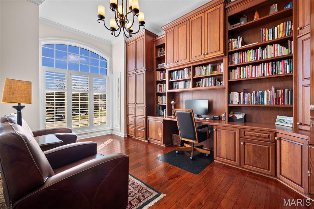 1103 Bonhomme Bluff Ct. Court