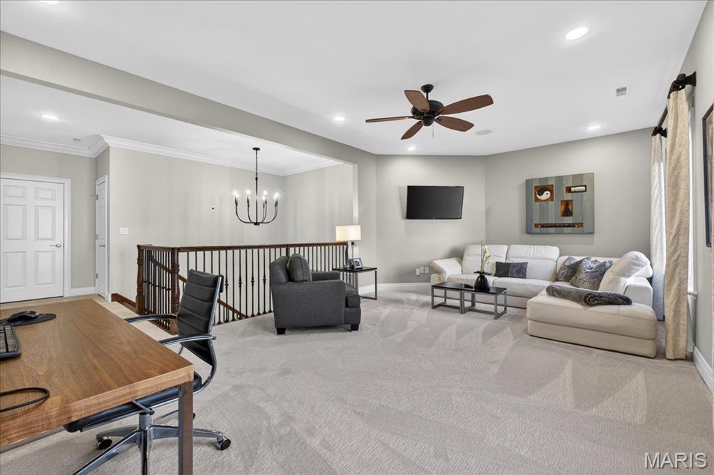 27 Bonhomme Grove Court