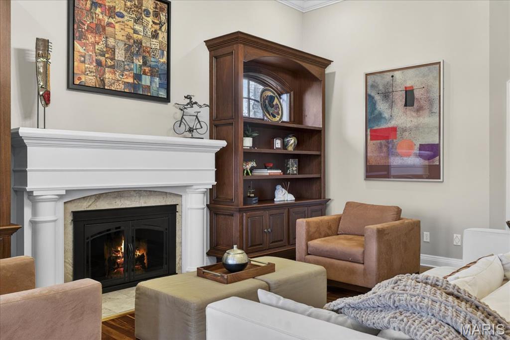 27 Bonhomme Grove Court