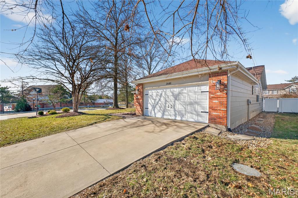 2549 Westglen Farms Drive