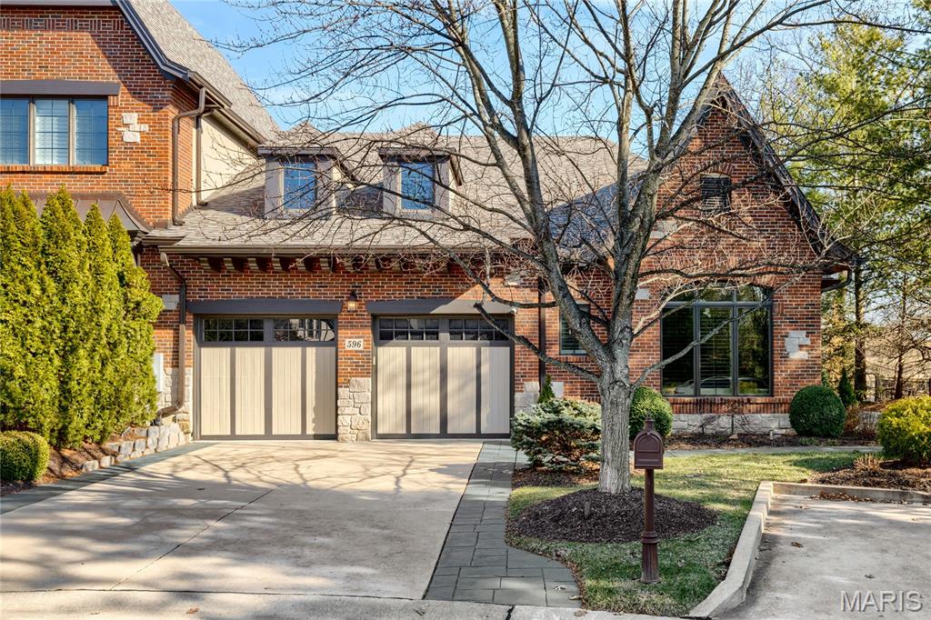 596 Upper Conway Circle