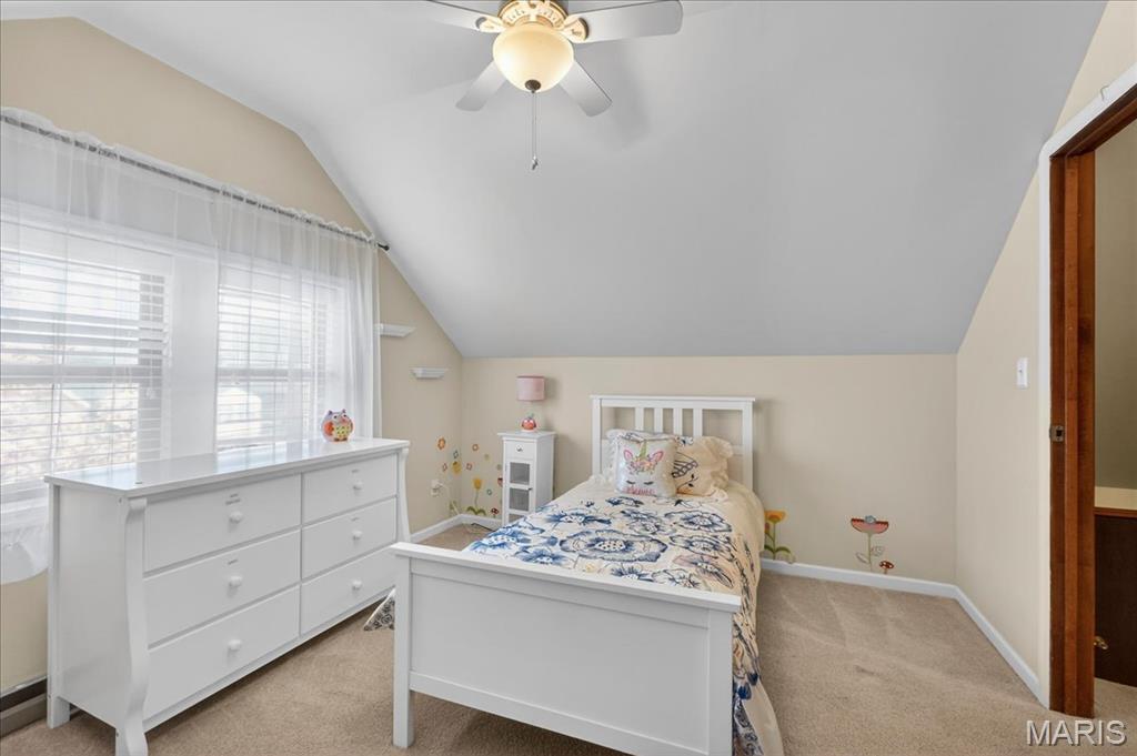 5241 Lindenwood Avenue