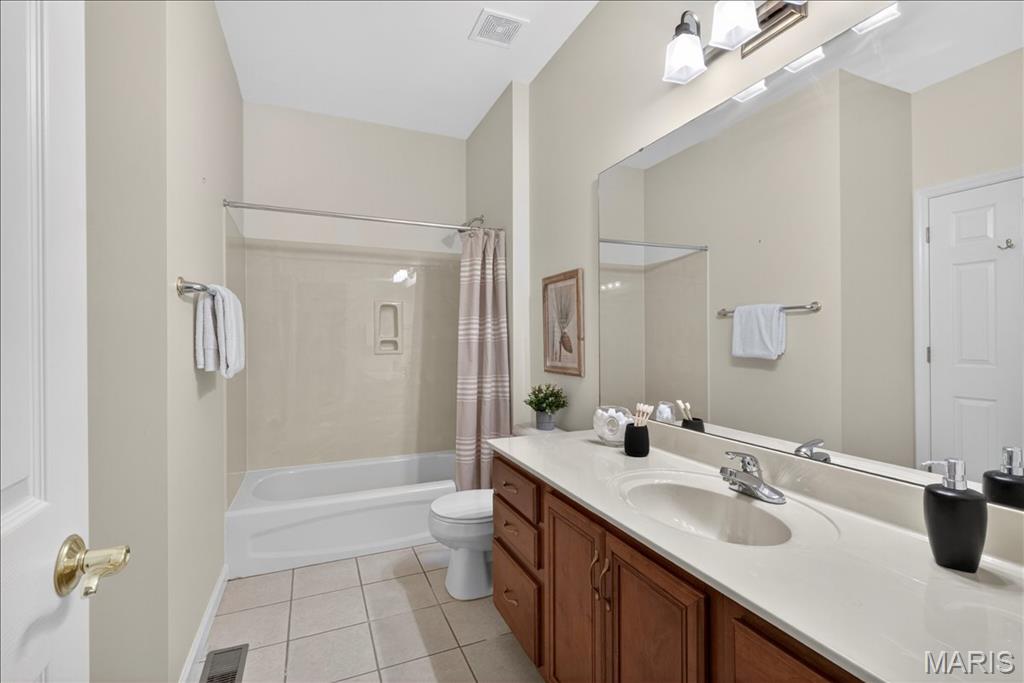5105 Worthington Terrace Unit: 42