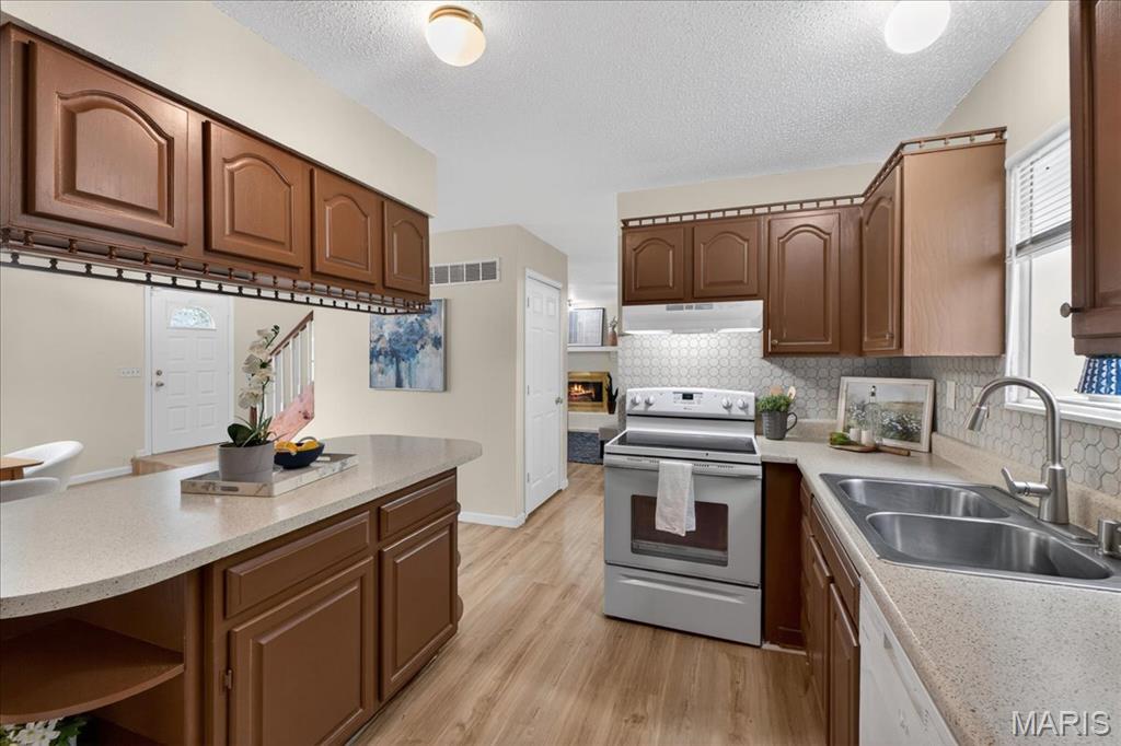12228 Glenpark Drive