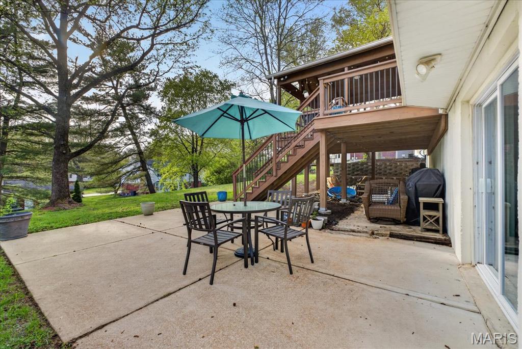 927 Baintree Lane