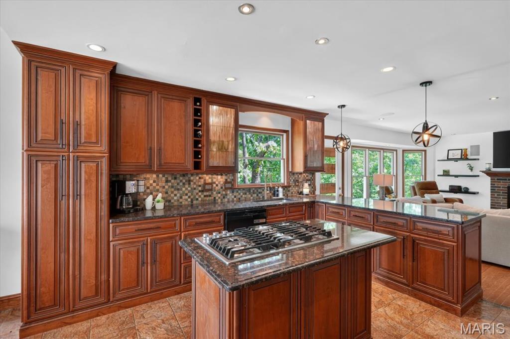 16630 Willow Glen Drive