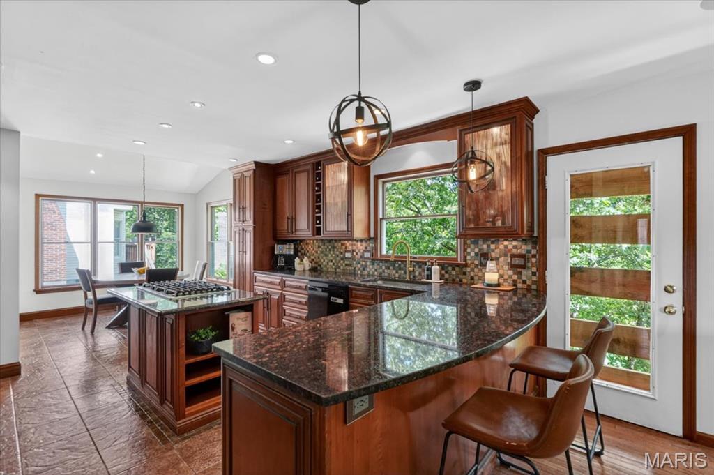 16630 Willow Glen Drive