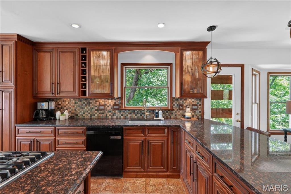 16630 Willow Glen Drive