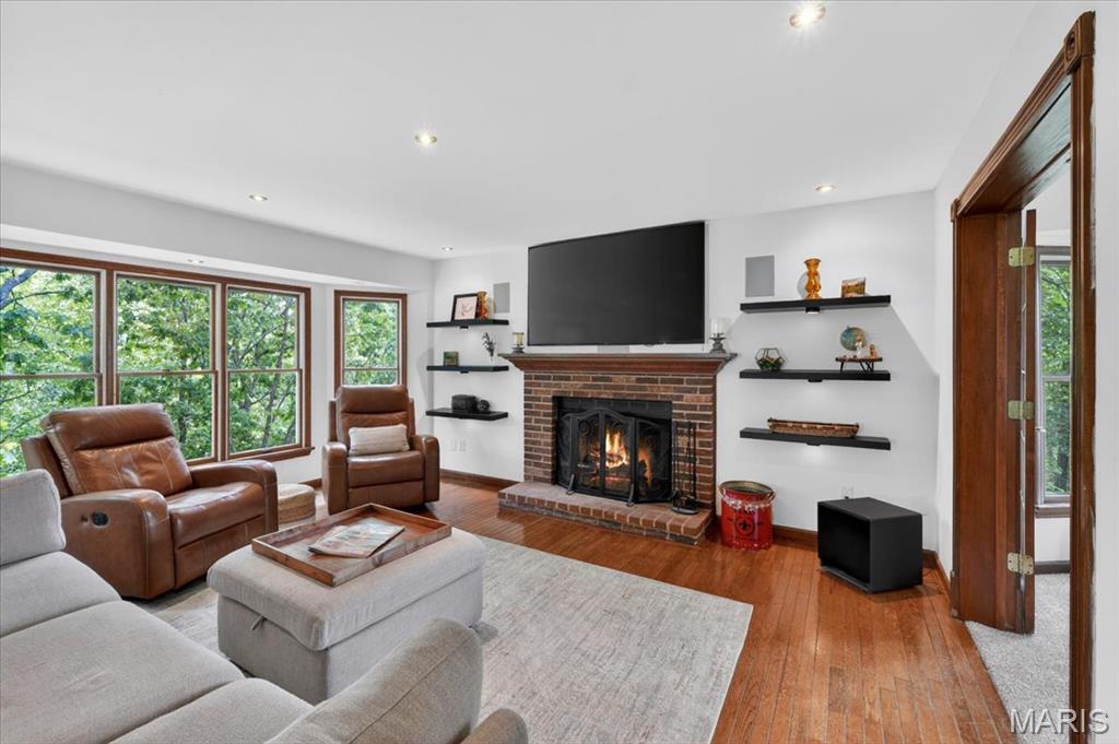16630 Willow Glen Drive