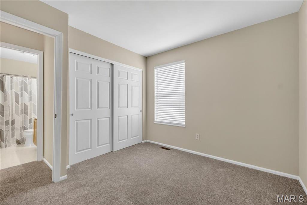 409 Hunters Crossing Court