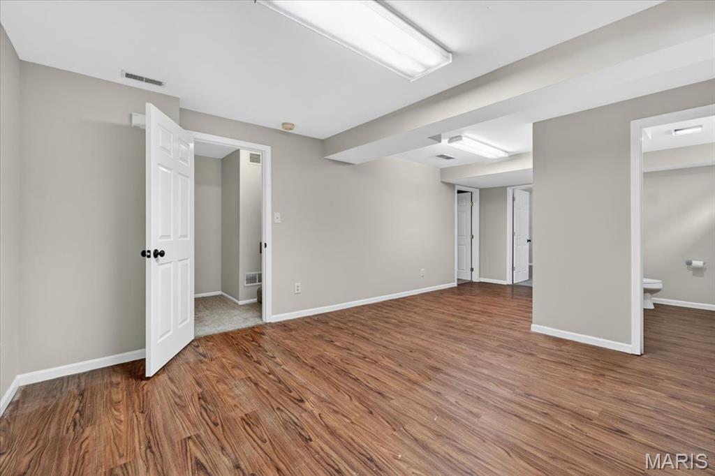 409 Hunters Crossing Court