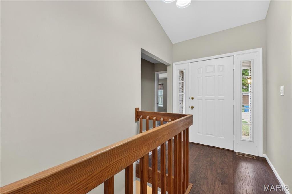 409 Hunters Crossing Court