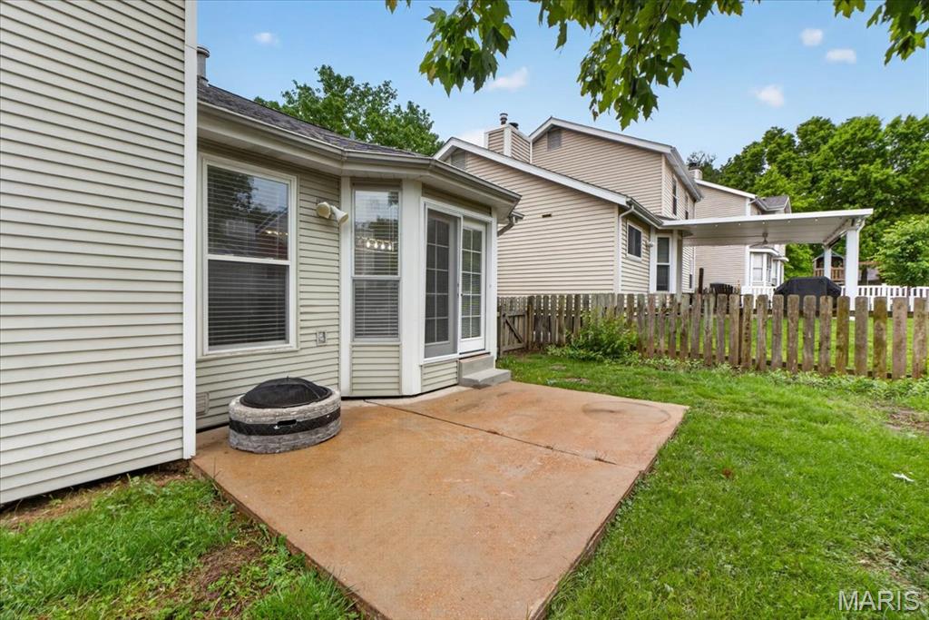 409 Hunters Crossing Court
