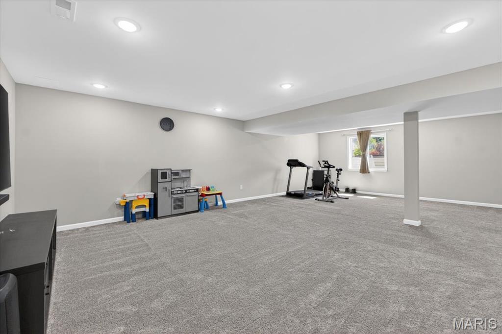618 Strathclyde Drive