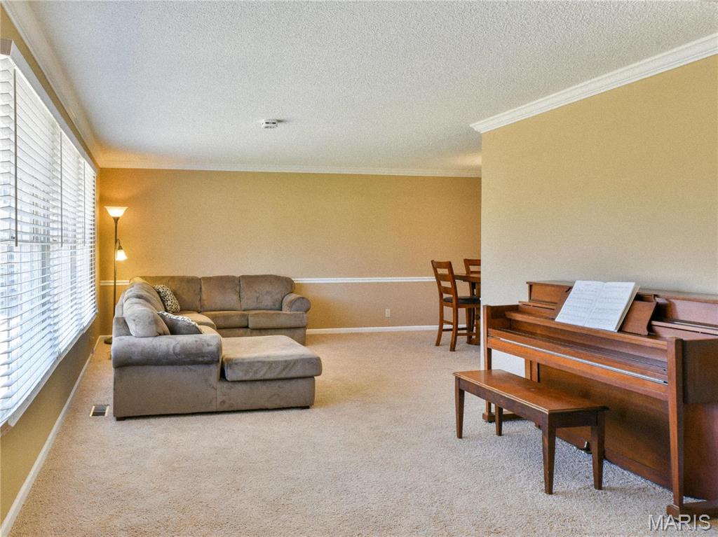 2 Sunny Forest Court