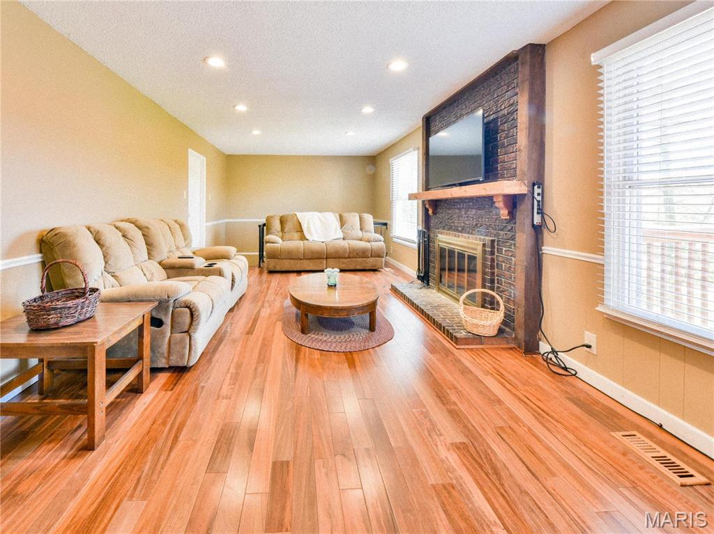 2 Sunny Forest Court