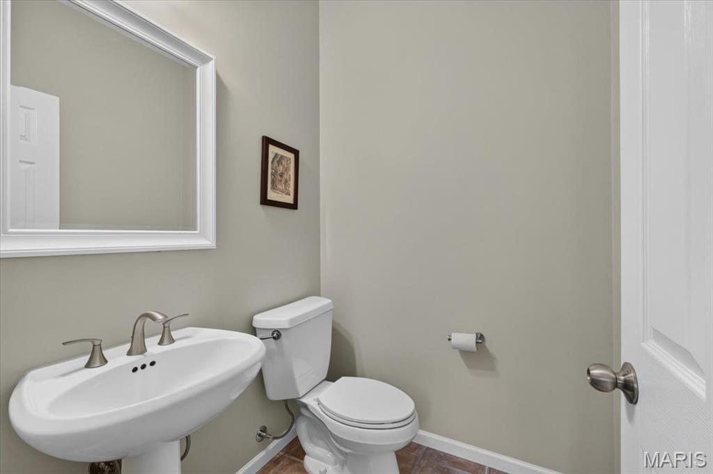 1059 Greystone Manor Parkway