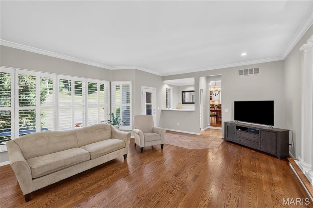 1059 Greystone Manor Parkway