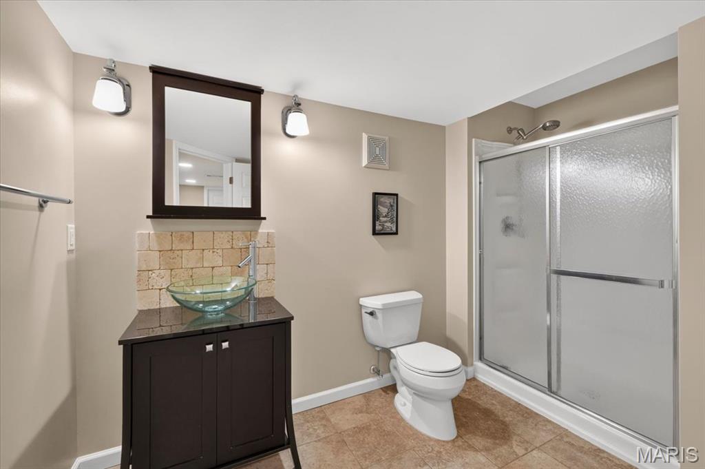 1059 Greystone Manor Parkway