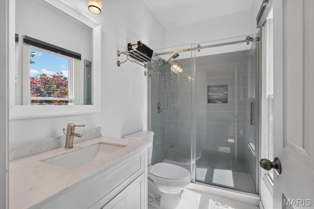 1059 Greystone Manor Parkway