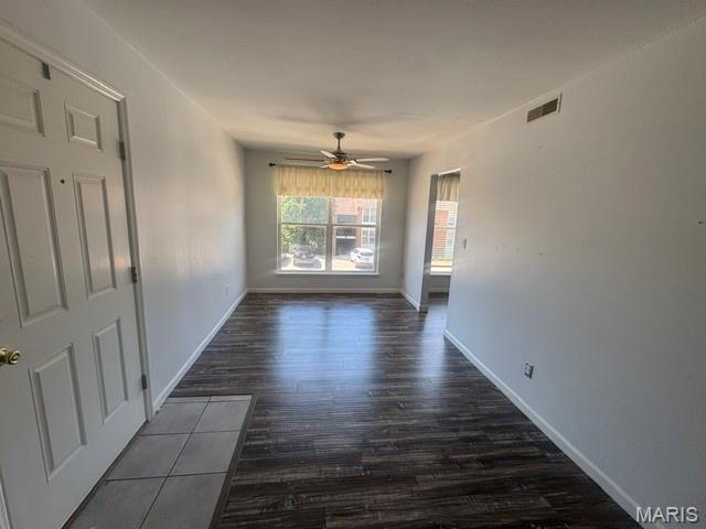 1943 Greenpoint Drive Unit: 302