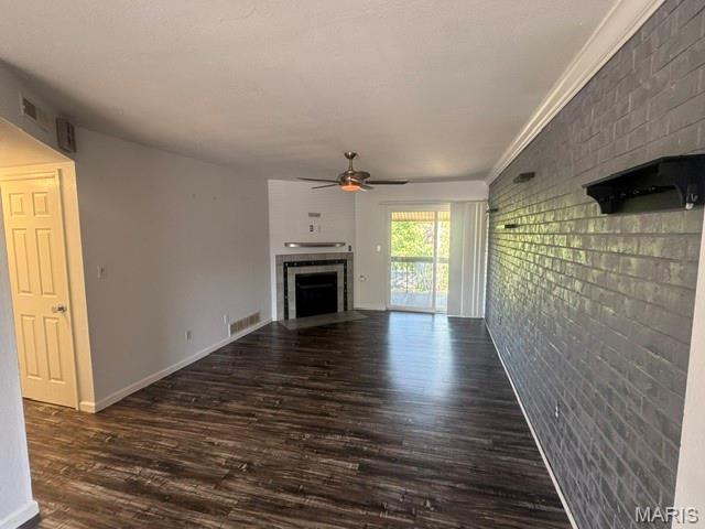 1943 Greenpoint Drive Unit: 302