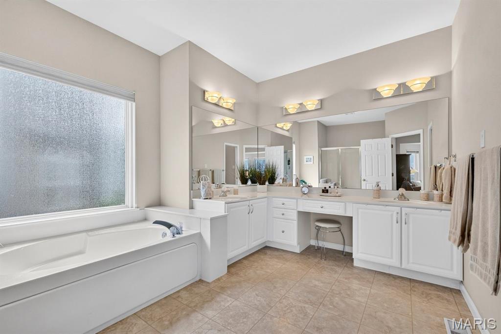 343 Bluff View Circle