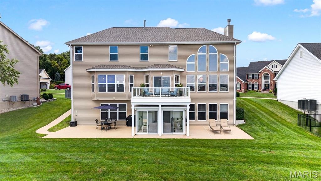 343 Bluff View Circle