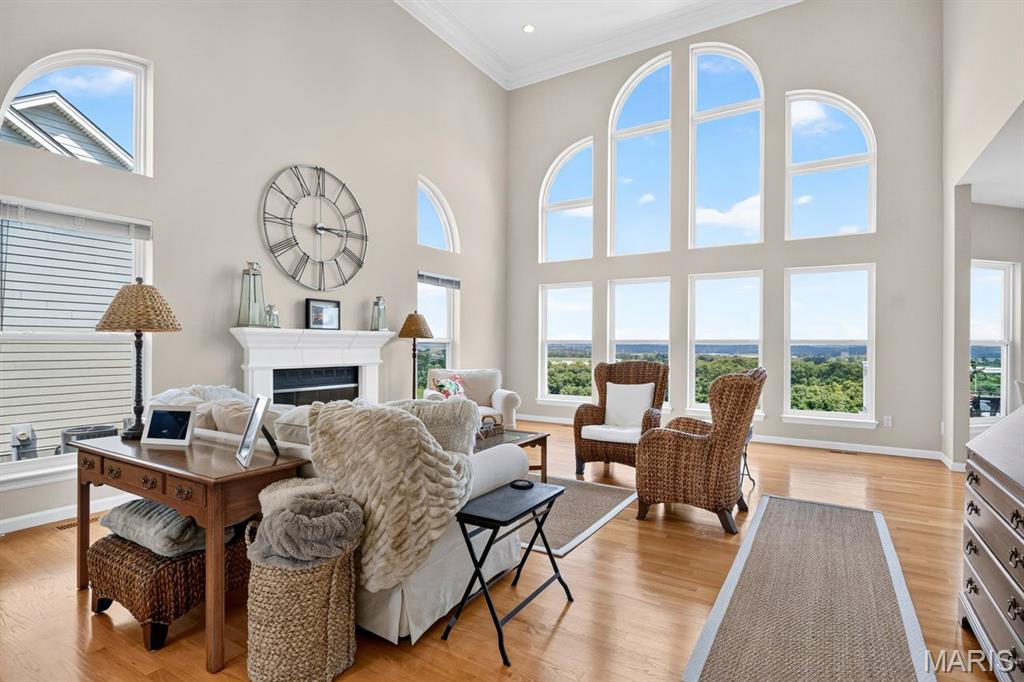 343 Bluff View Circle