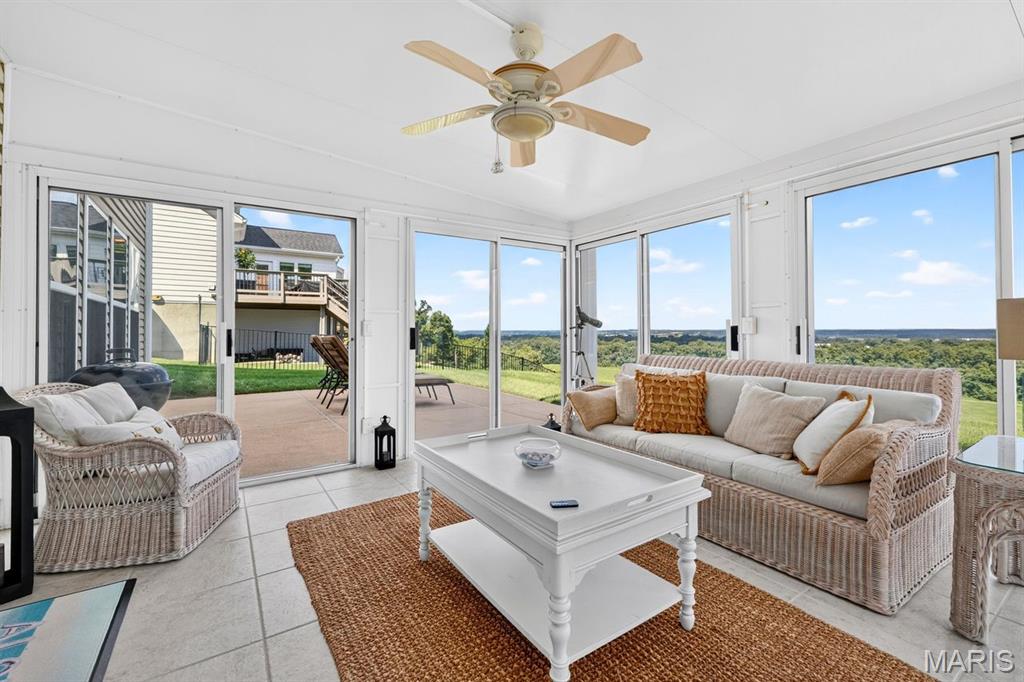 343 Bluff View Circle