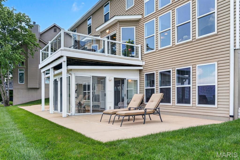 343 Bluff View Circle