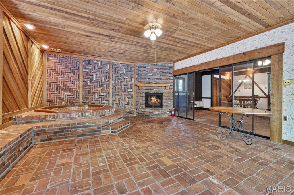4622 Vixen Circle