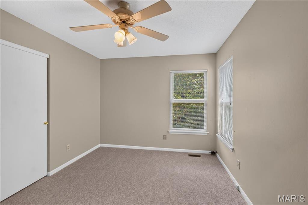 1032 Oak Glen Circle