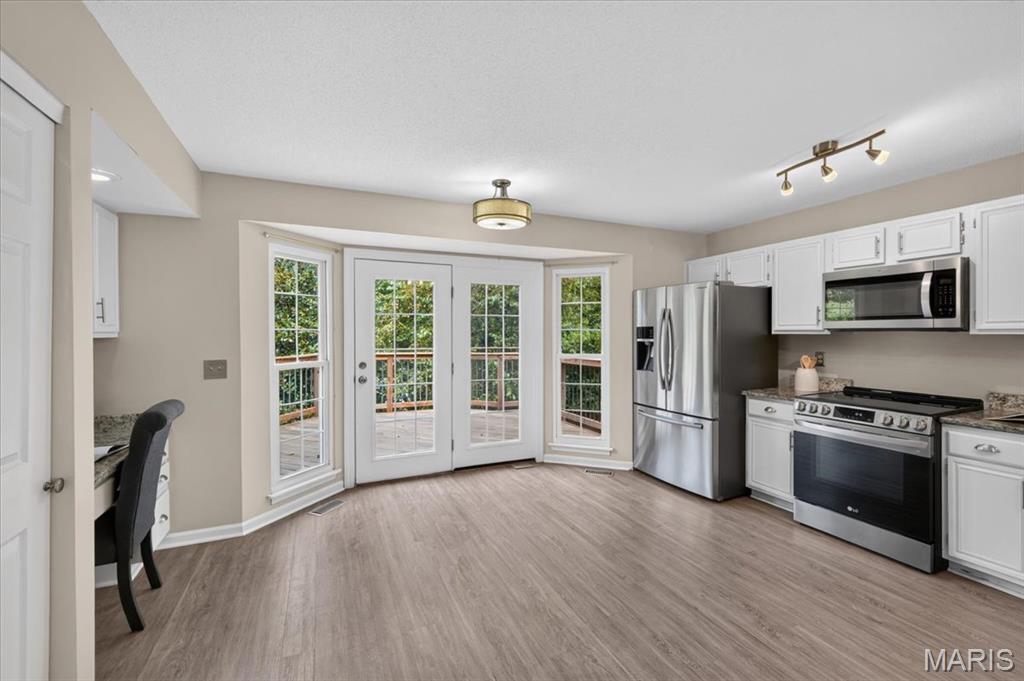 1032 Oak Glen Circle