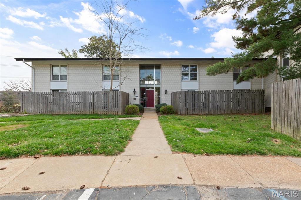 10415 Briarbend Drive Unit: 2