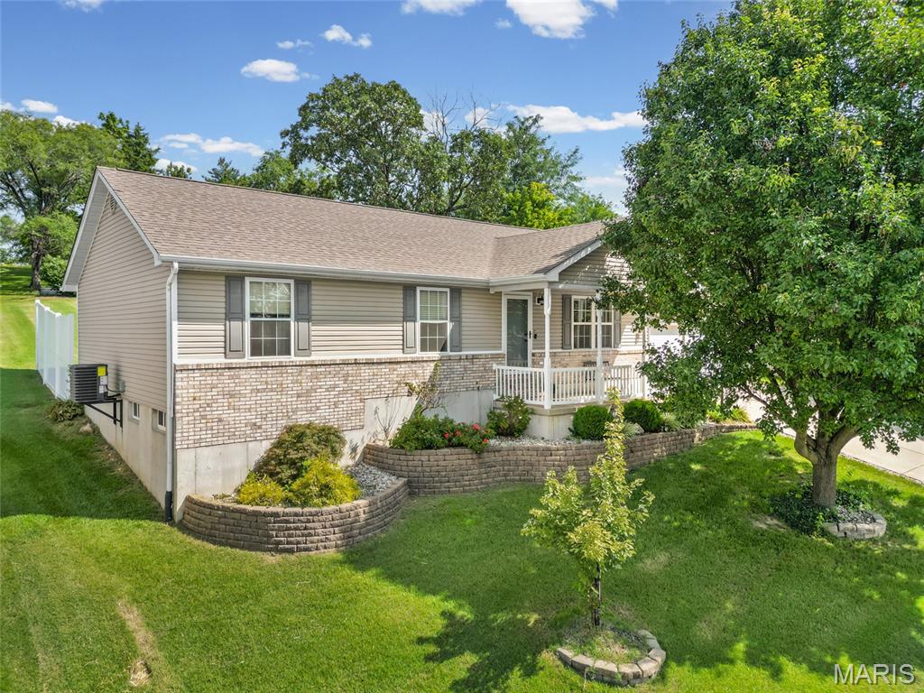 559 Monty View