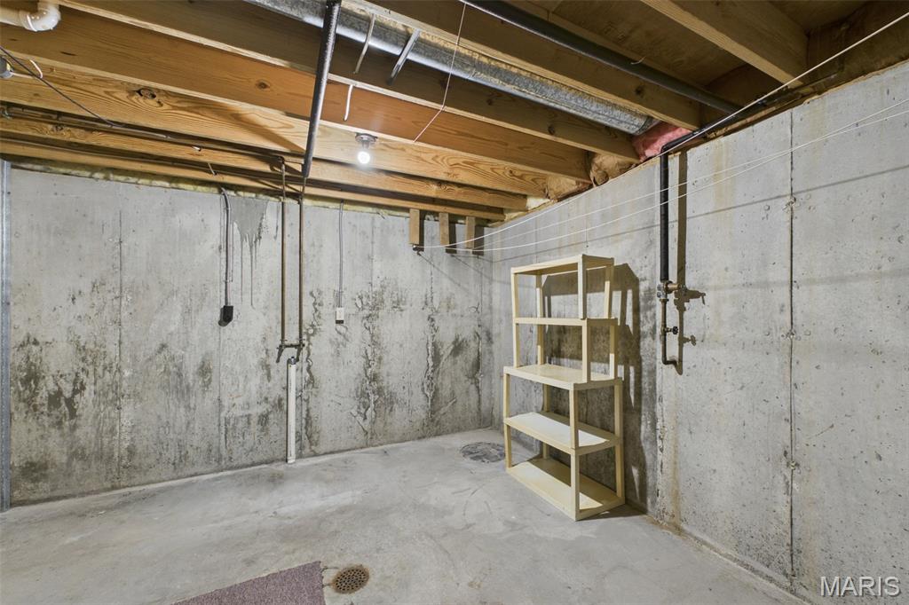 893 Woodridge Drive