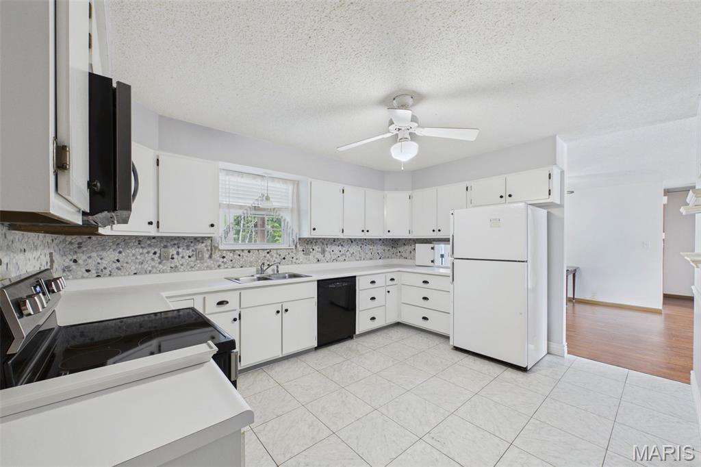 893 Woodridge Drive