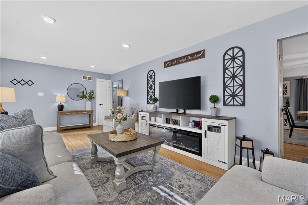 307 Surf Court