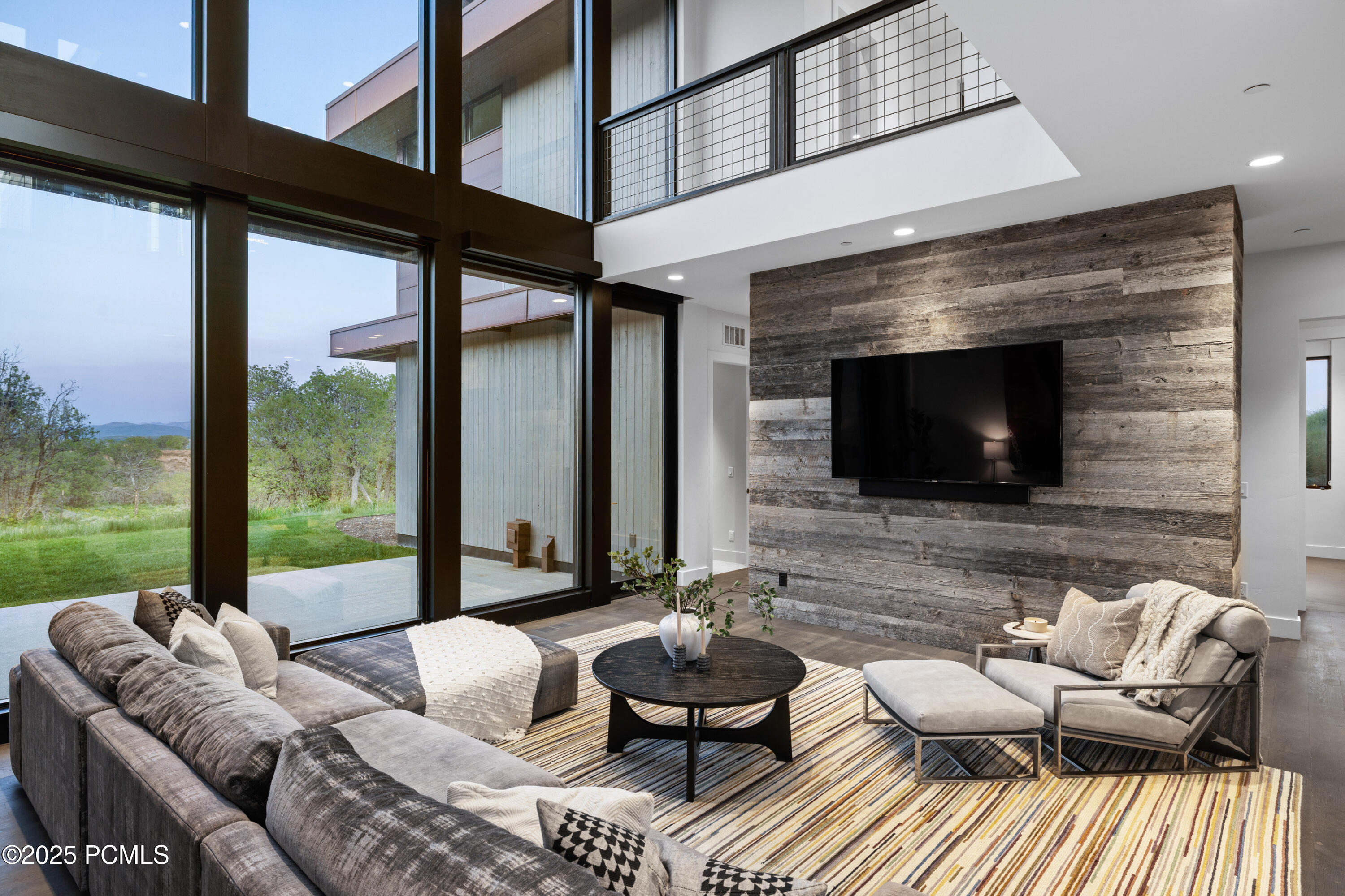 9774 N Red Hawk Trail