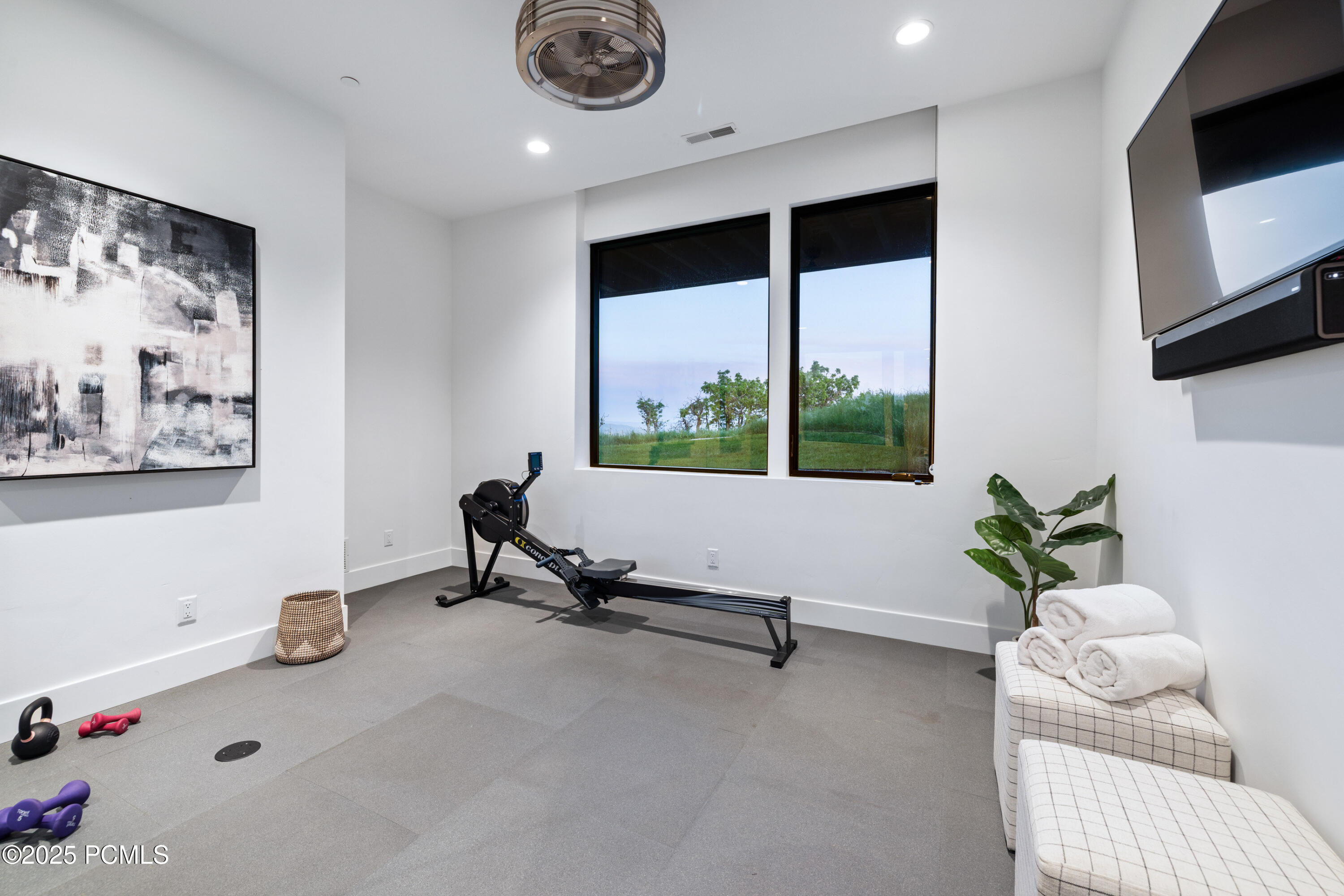 9774 N Red Hawk Trail