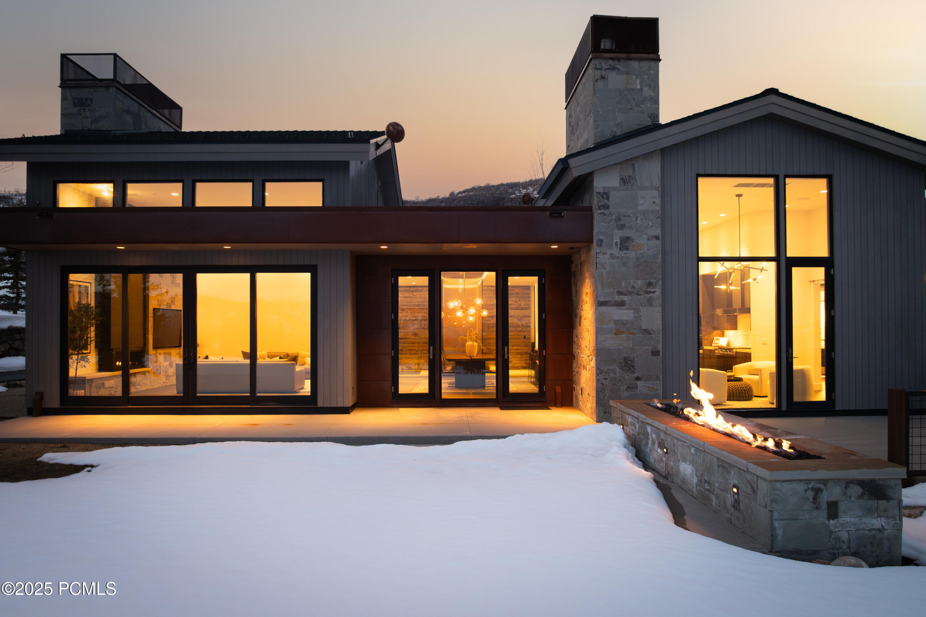 9774 N Red Hawk Trail