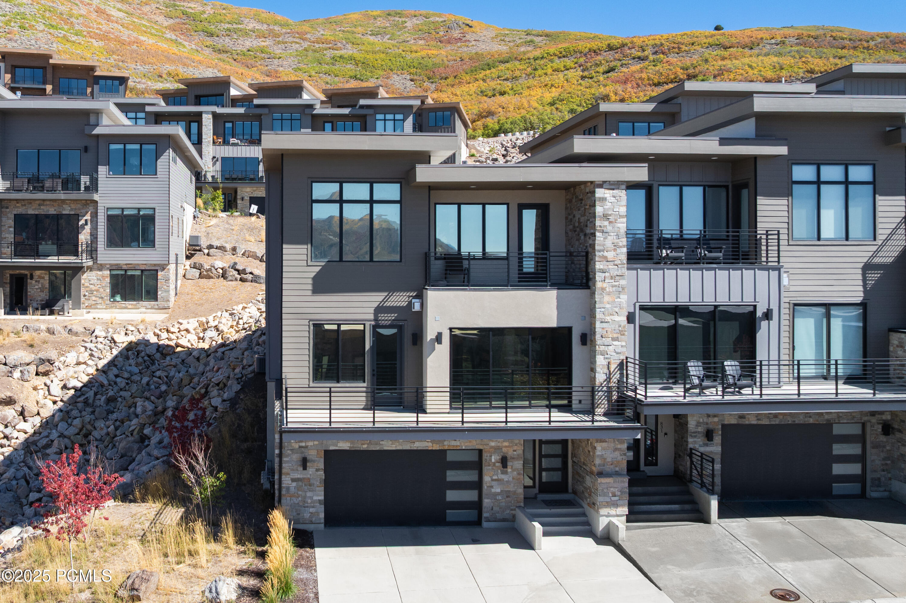 825 E Klaim Drive