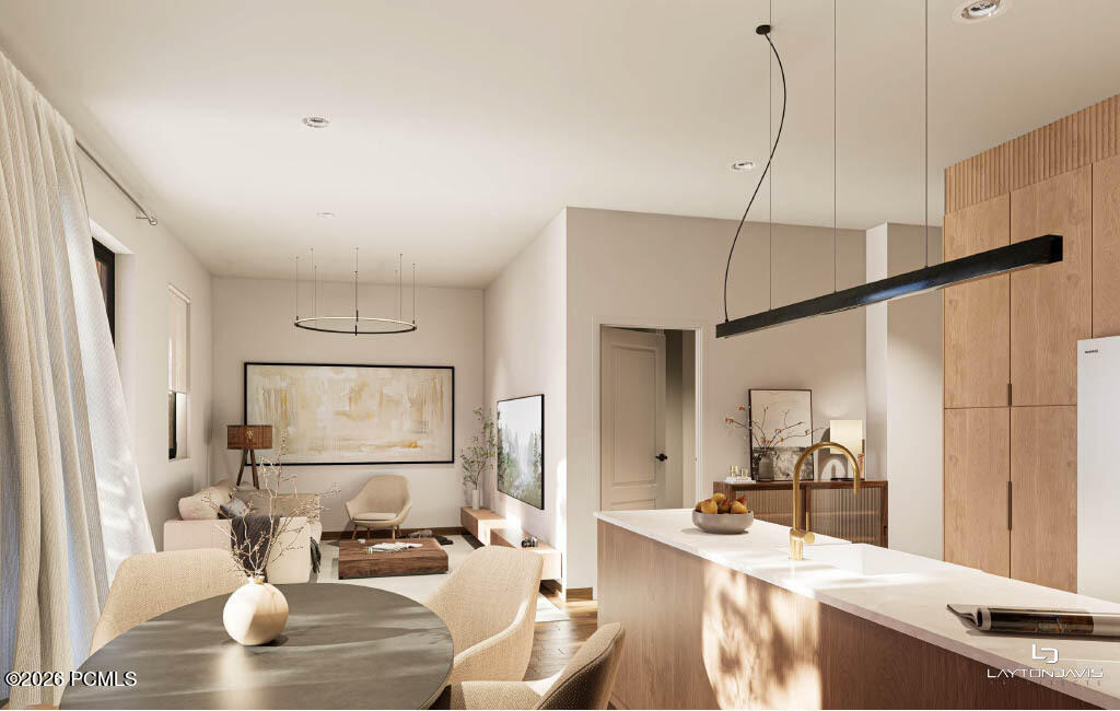 1922 S Highway 40 43