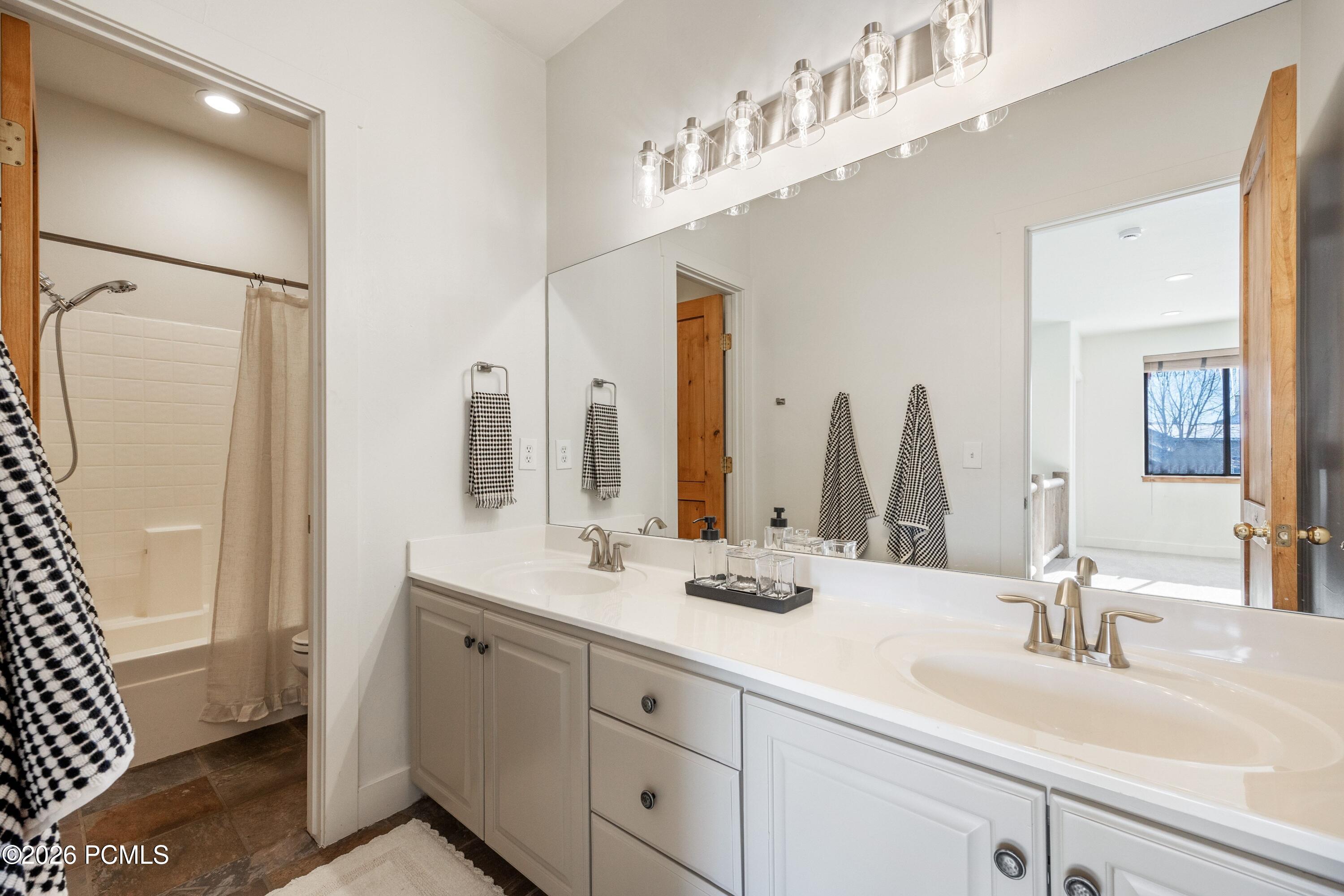 1023 Station Loop Road