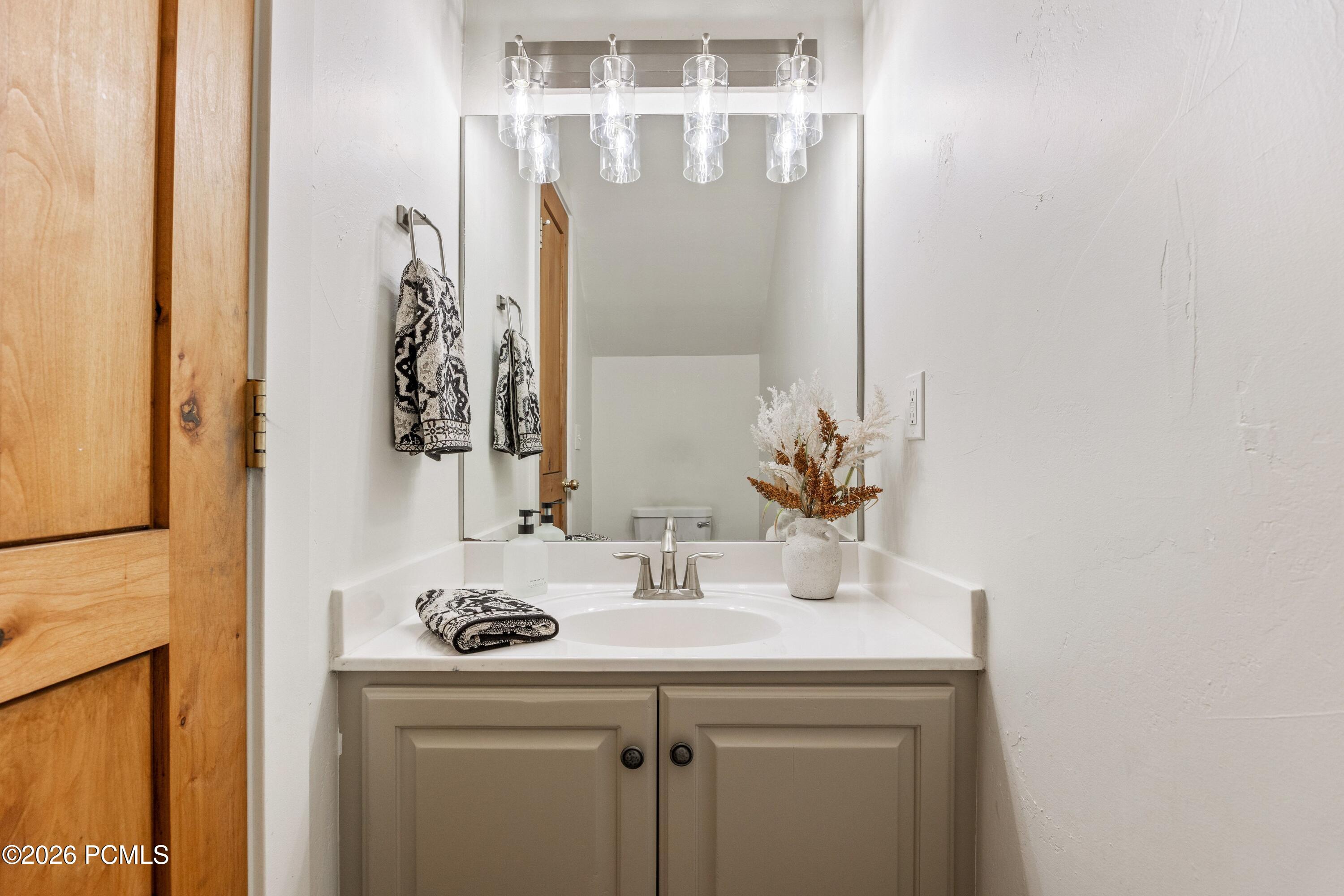 1023 Station Loop Road