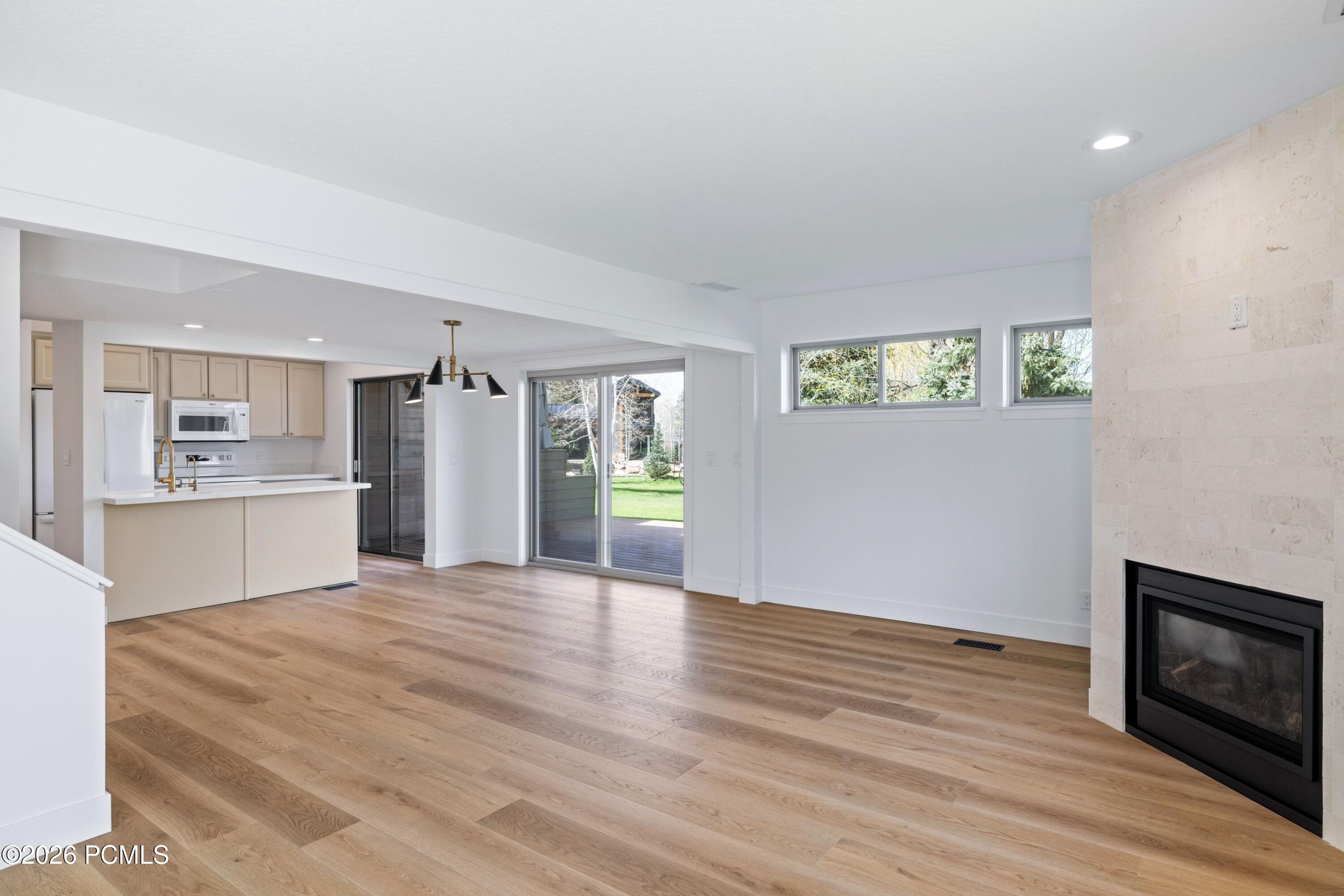 4824 N Meadow Loop Road Apt 7