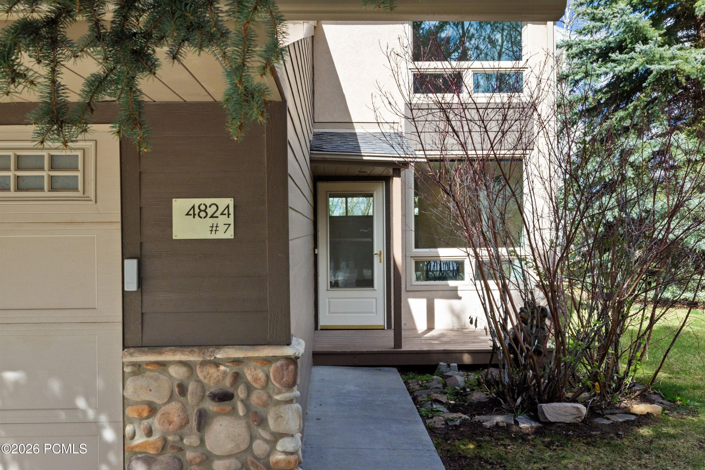 4824 N Meadow Loop Road Apt 7