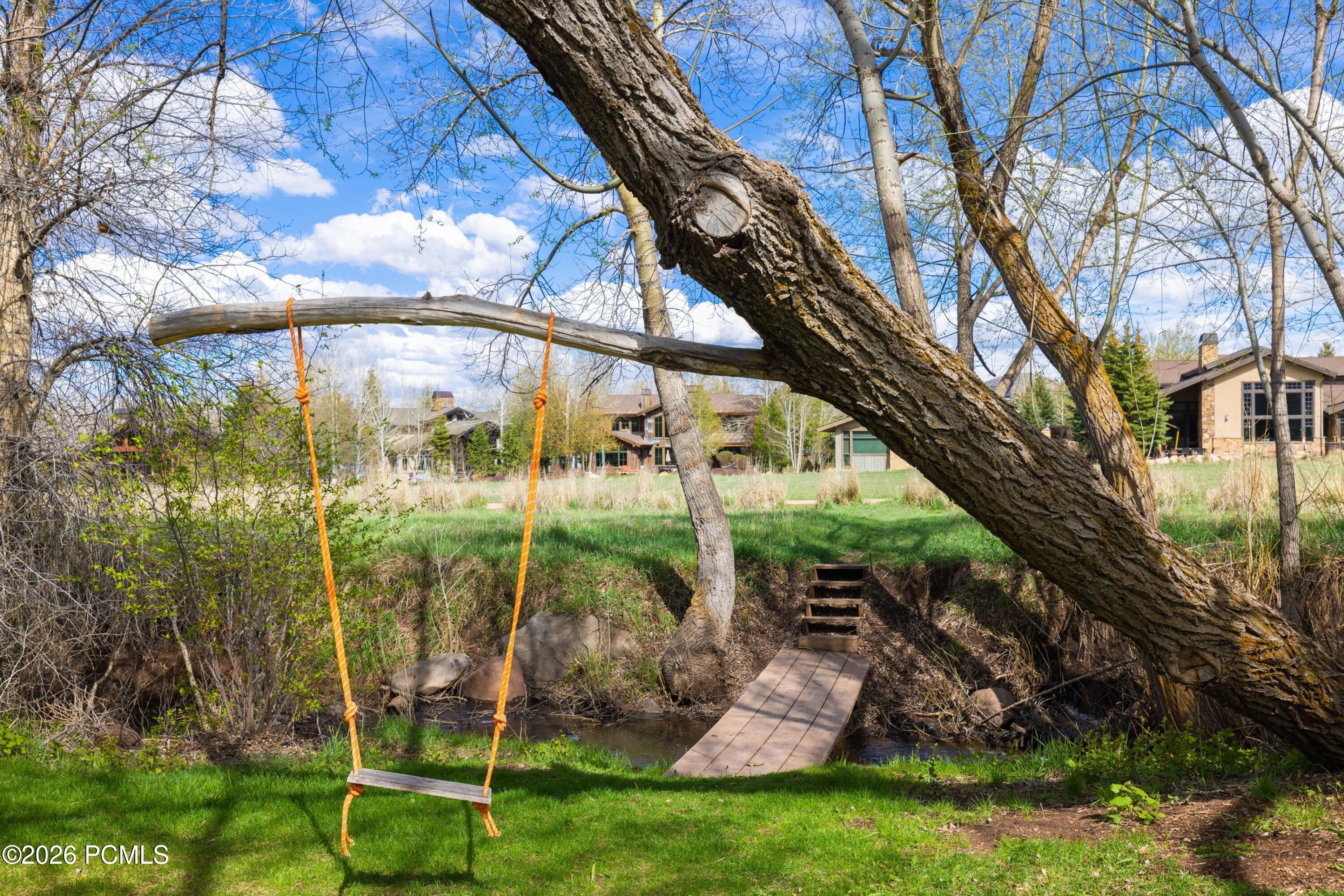 4824 N Meadow Loop Road Apt 7