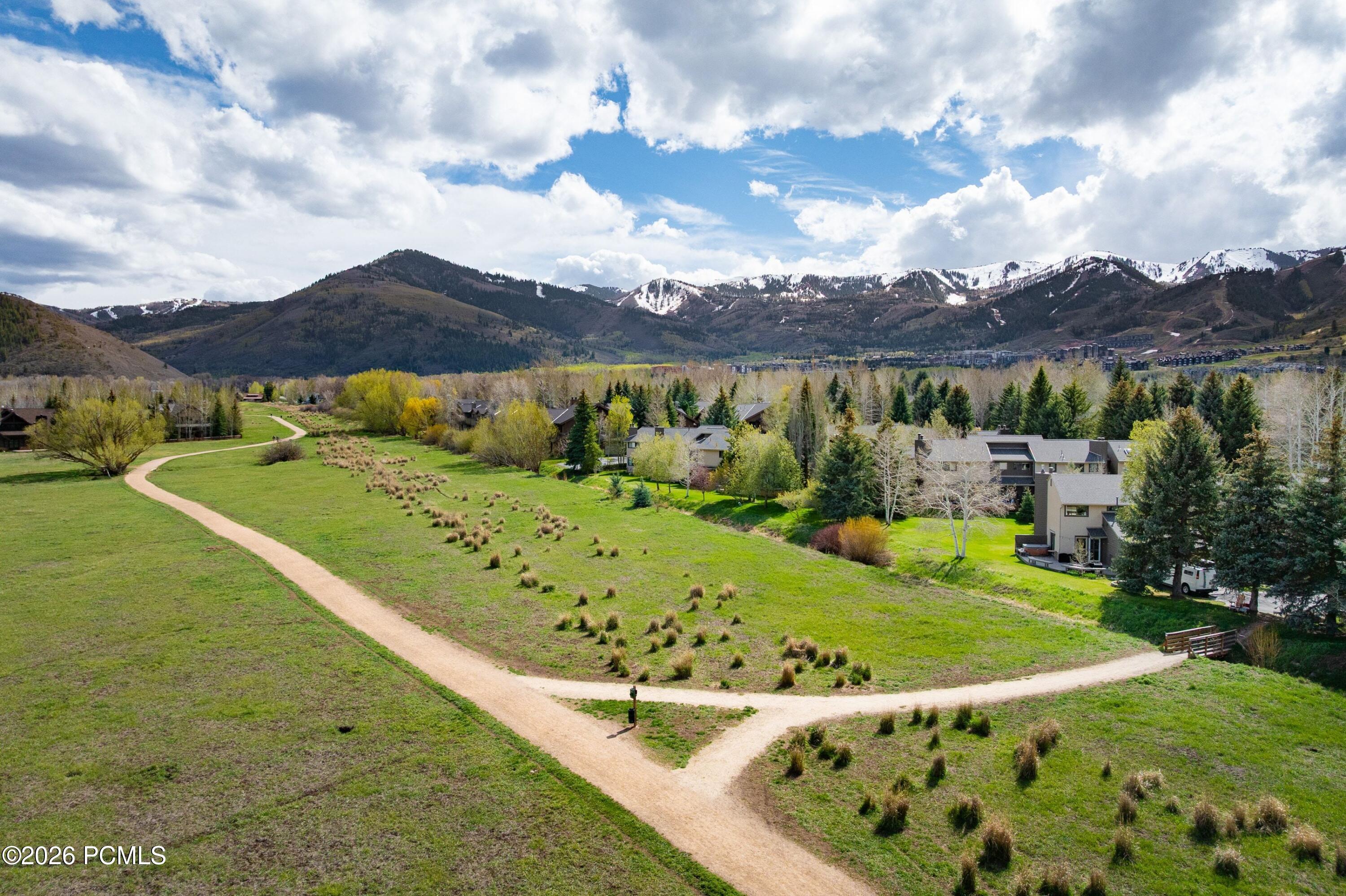 4824 N Meadow Loop Road Apt 7